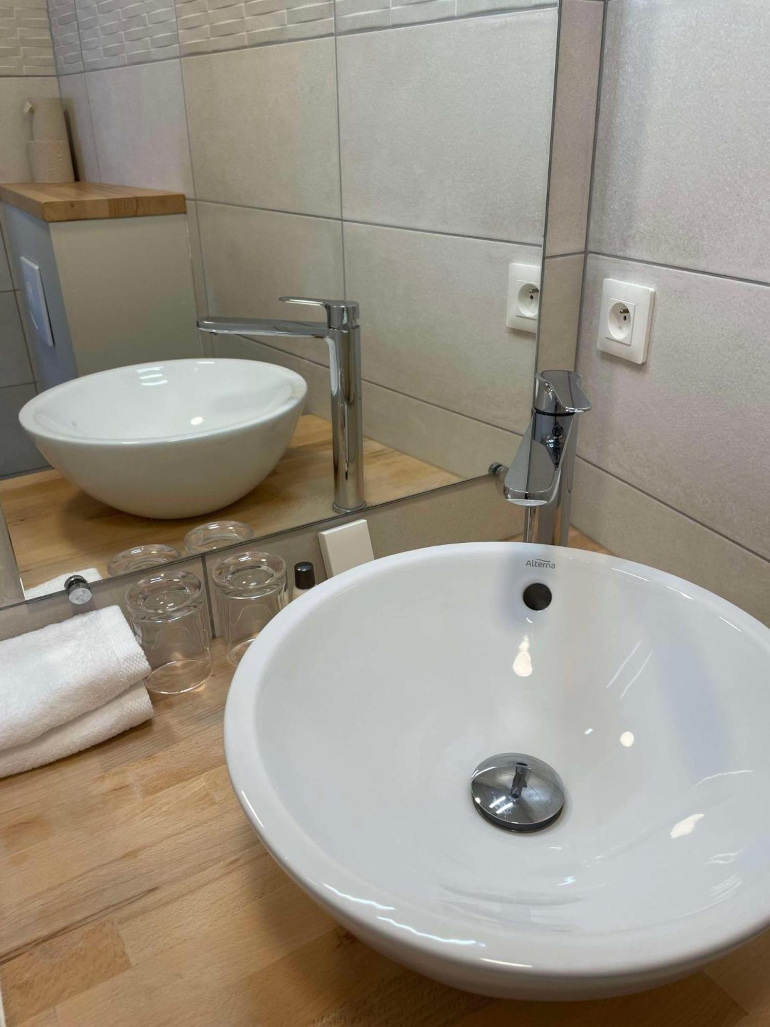 Brit Hotel Kara Sainte Anne D'Auray מראה חיצוני תמונה
